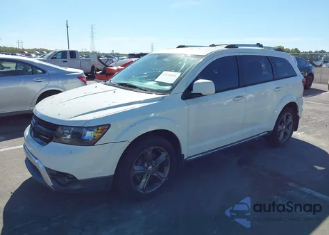 2014 Dodge Journey Crossroad z USA, uszkodzony, nr VIN 3C4PDCGG4ET311982